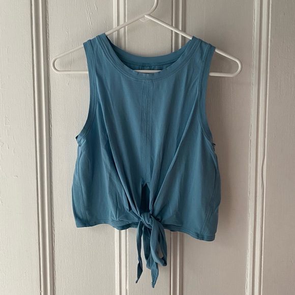 lululemon athletica Tops - Lululemon size 6 tie front blue tank